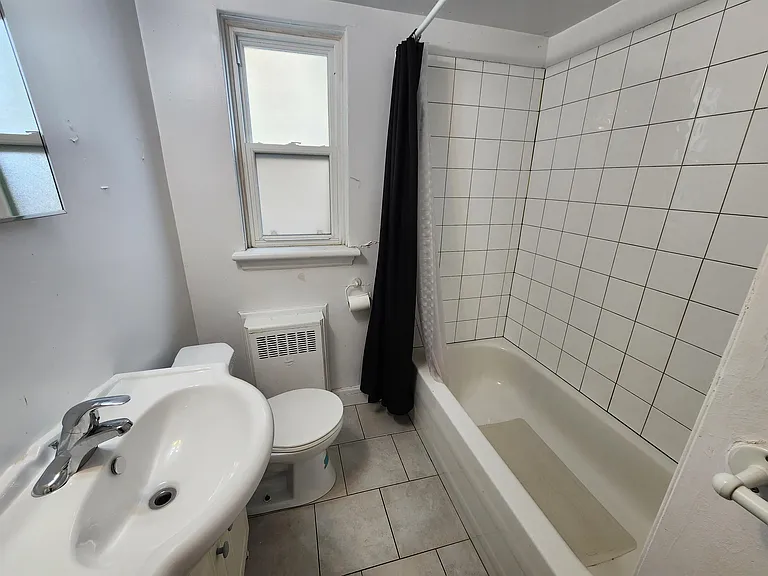310 Blake Blvd — Photo 10