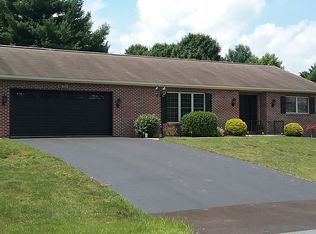 13103 Iroquois Trl, Waynesboro, PA 17268