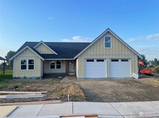 205 Brentwood Dr, Nooksack, WA