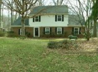 7709 Surreywood Dr, North Chesterfield, VA 23235