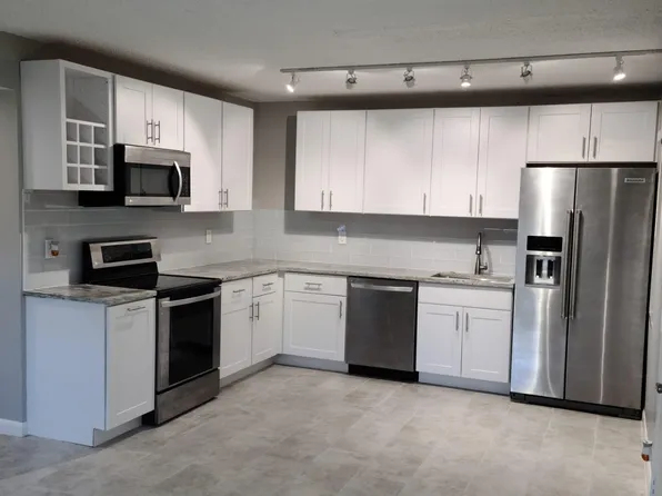 900 NE 26th St APT 2, Fort Lauderdale, FL 33305