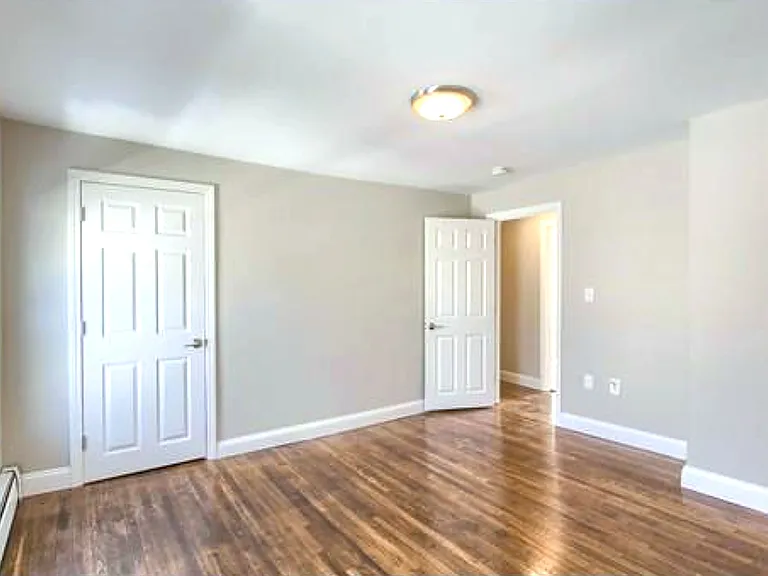 68 Williams Ave — Photo 13