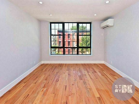 4th image of 670 Halsey St #4D
