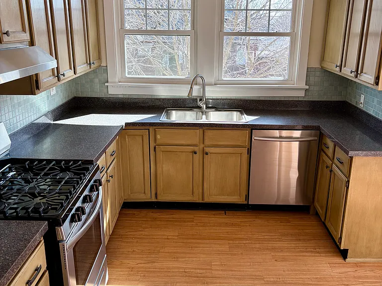 743 Gunderson Ave #2 — Photo 9