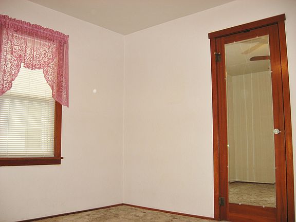 4th image of 1412 N 12th St