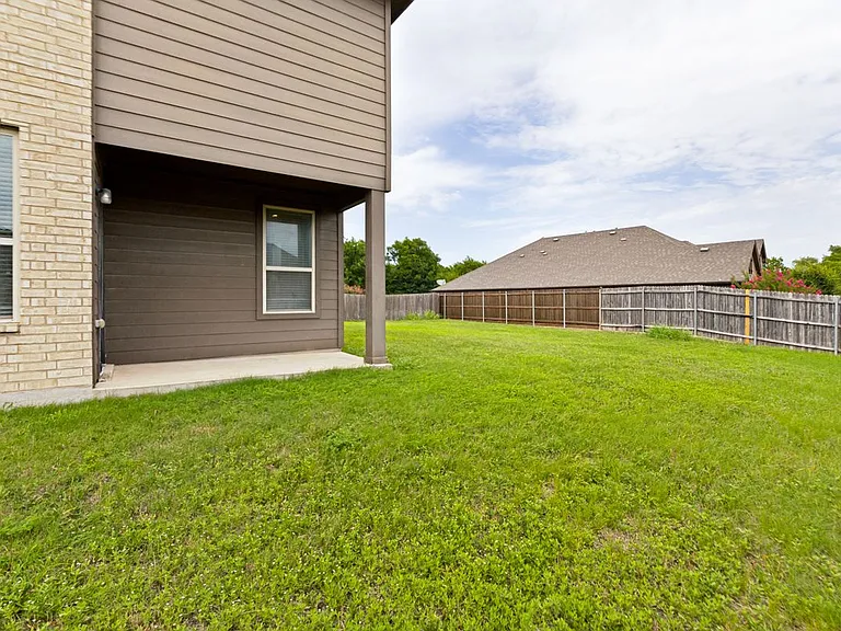 4400 Horsemint Cv — Photo 22