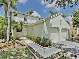 260 NW 207th Way, Hollywood, FL 33029