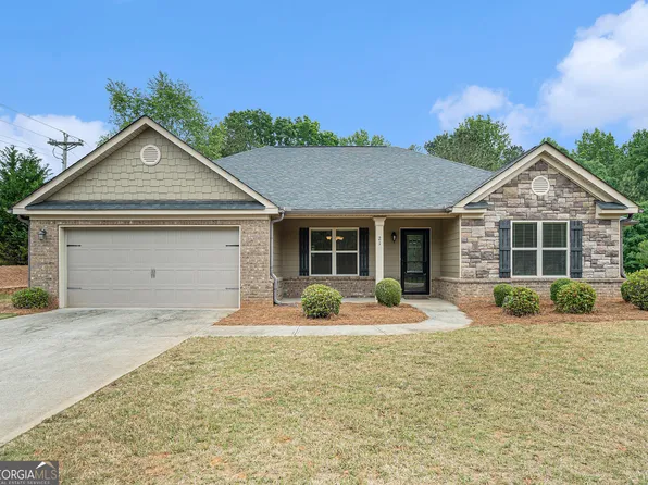 21 Emily Forest Way, Pendergrass, GA 30567