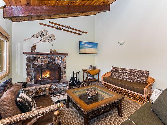 3rd image of 40255 Lakeview Dr