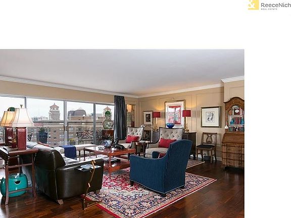 3rd image of 310 W 49th St APT 807