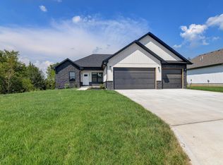 2209 W Mason Pl, Ozark, MO 65721