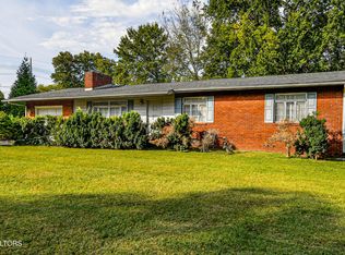 816 Whitehall Rd, Knoxville, TN 37909