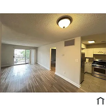 5100 F St SE Photo 1