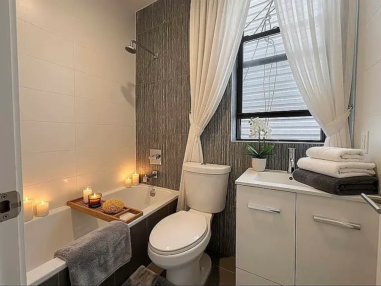 22 Catherine St #2A — Photo 6