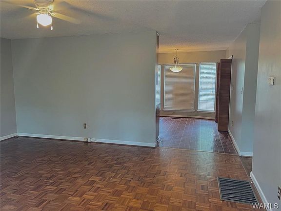 5th image of 46 Pine Lake Dr