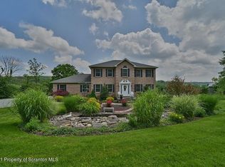 2144 Port Royal Rd, Clarks Summit, PA 18411