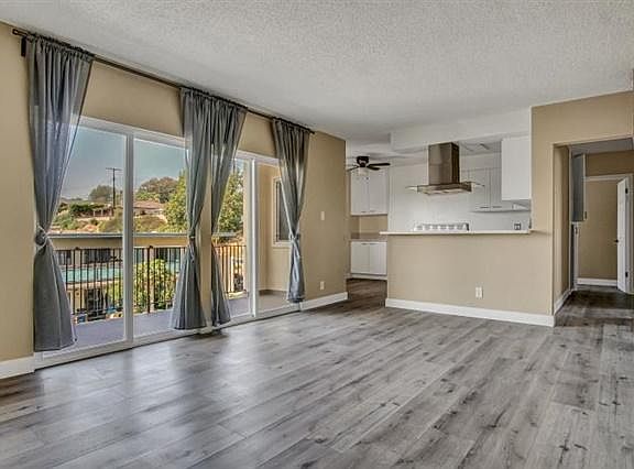 2nd image of 1491 College View Dr APT F