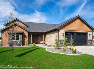 9242 N Secretariat Ln, Hayden, ID 83835