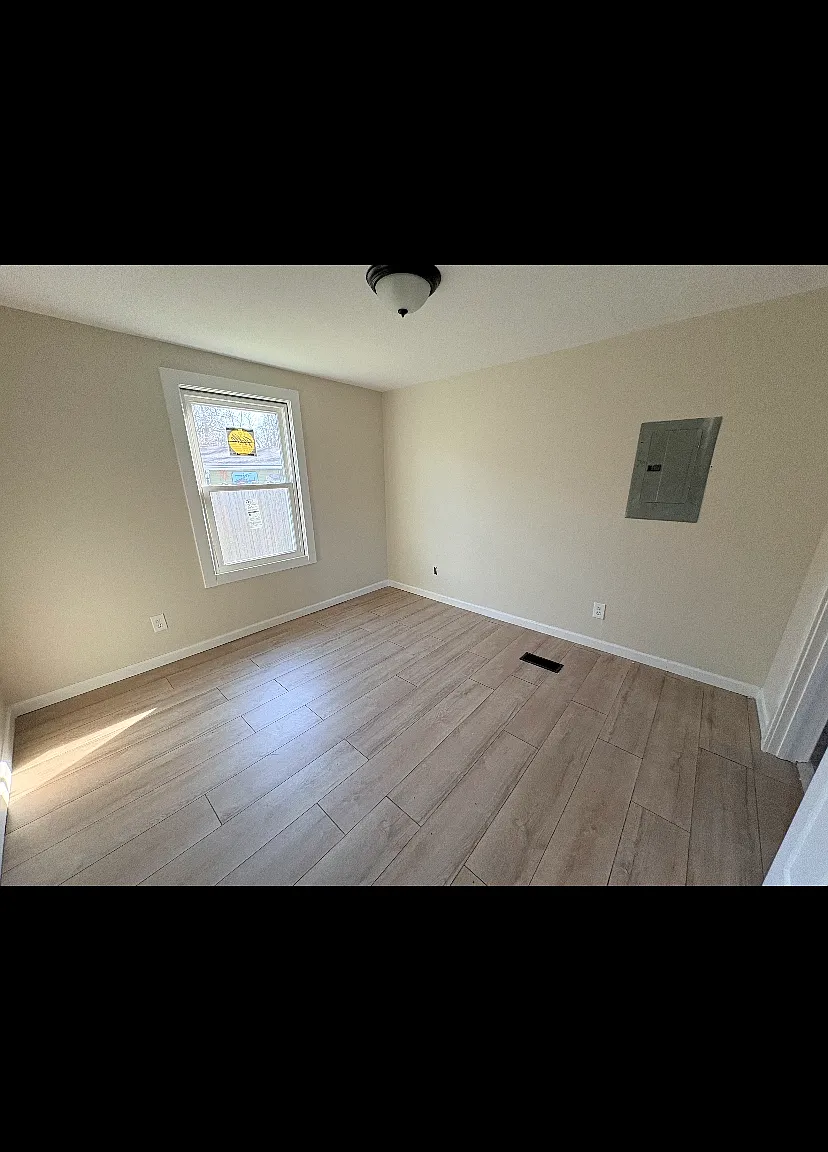 2 bed, 816 sqft, $1,250 — Photo 1
