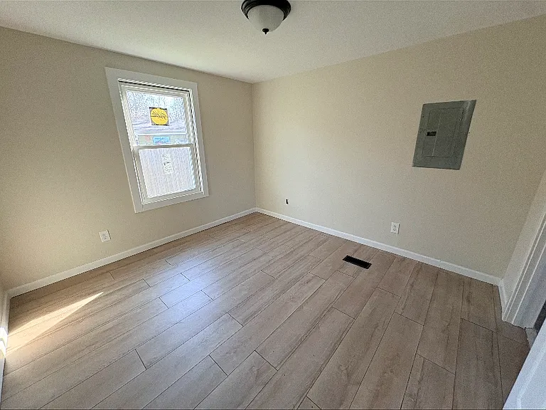 3236 Hovey St — Photo 1