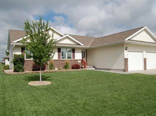 812 11th Ave, Kearney, NE 68845