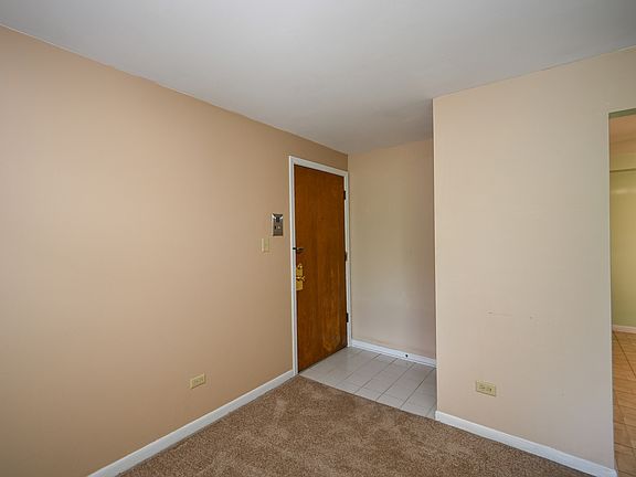 5th image of 4929 W 87th St APT 3NW