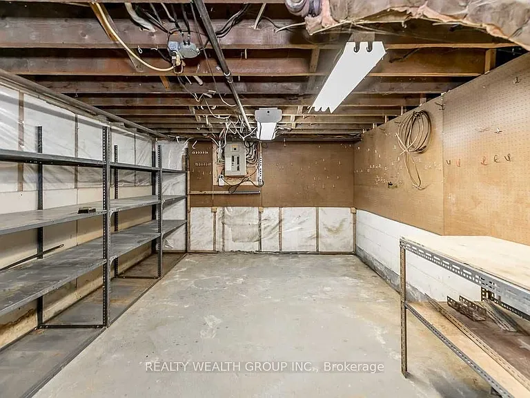 460 Main St — Photo 10