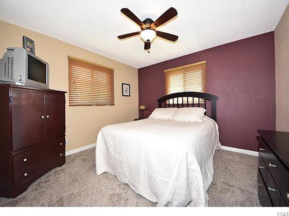 4th image of 24 Manor Dr