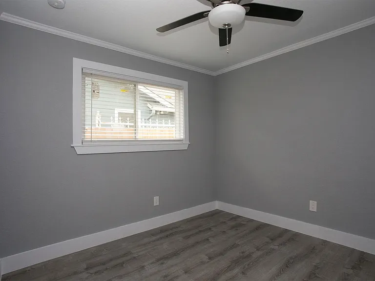 1103 Booker Ave #B — Photo 35