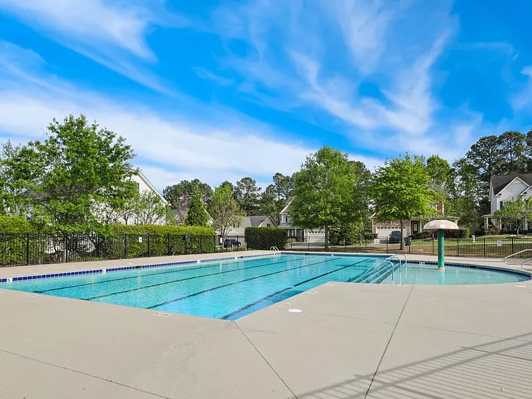 202 Cypress Hill Ln — Photo 34