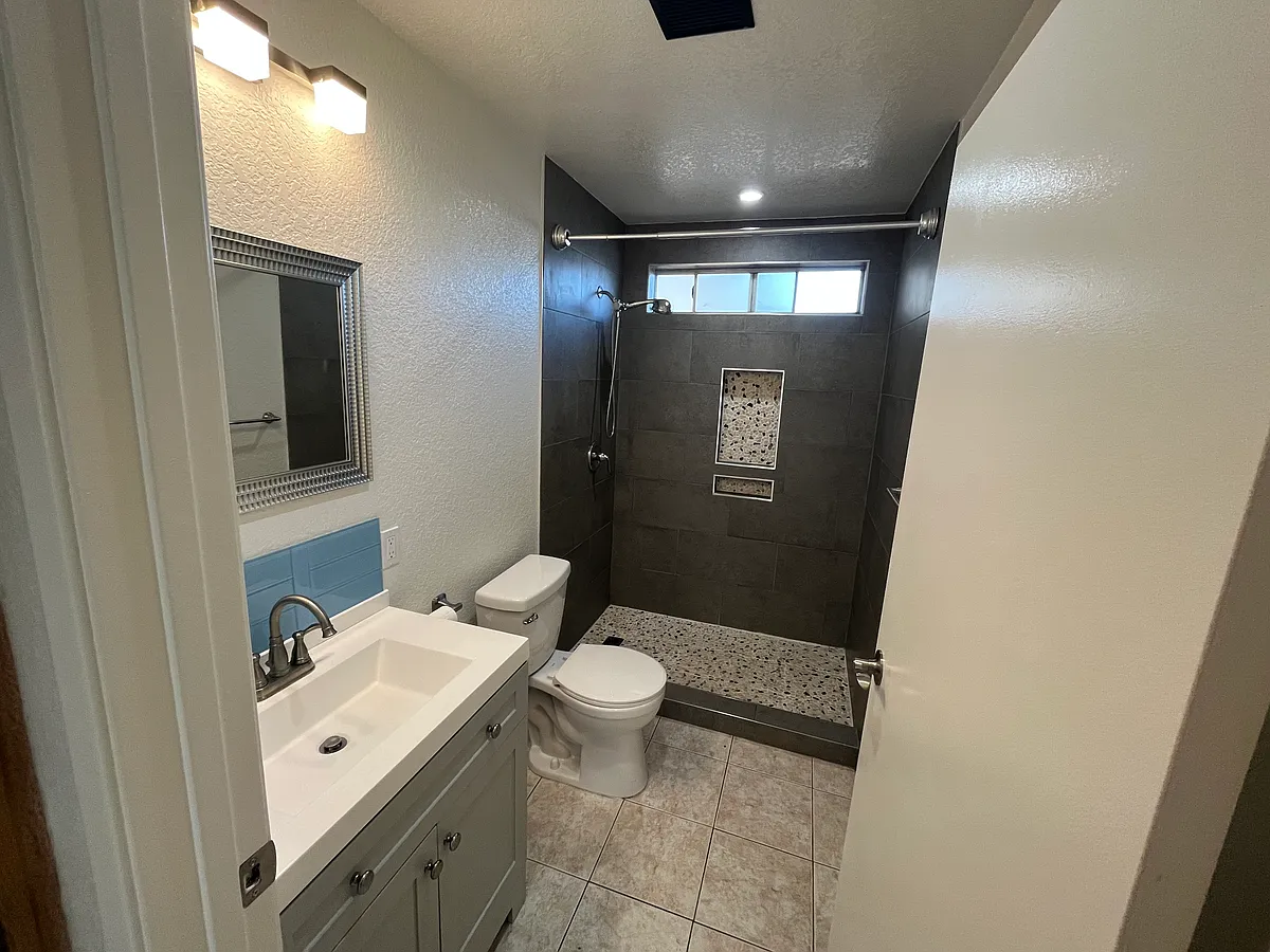 Building Photo - 522 Gulf Ave #522