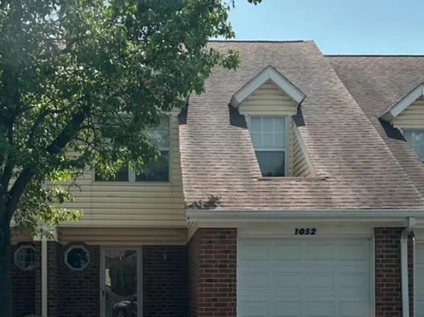 1052 Boggan Pl, Florissant, MO 63031