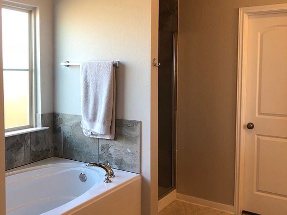 5th image of 1222 Lilac Ledge Dr