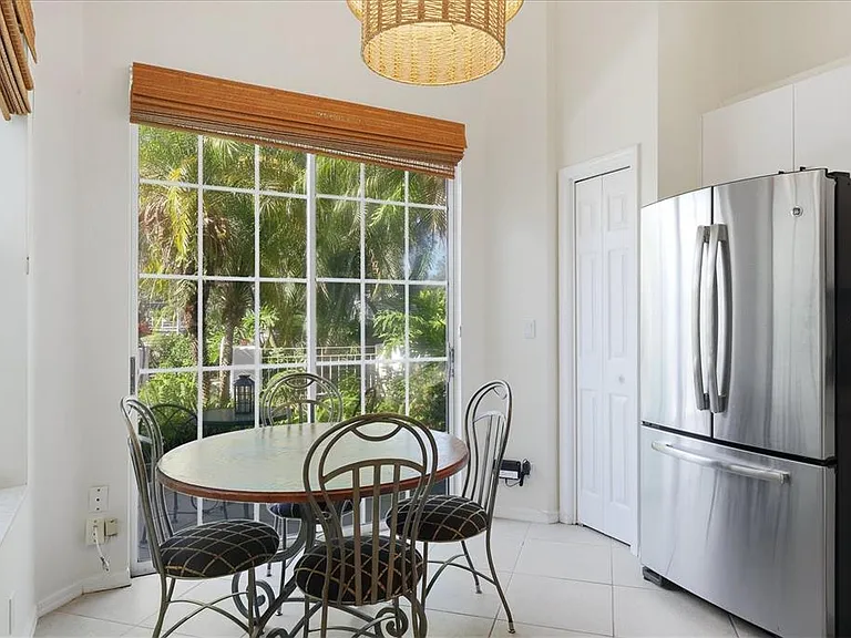7630 Whitebridge Gln — Photo 12