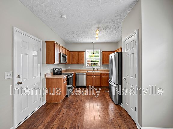 5th image of 8619 Altesse Way