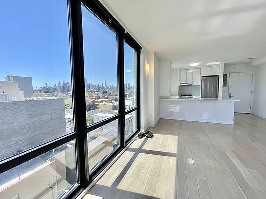 3rd image of 2740 21st St #9C