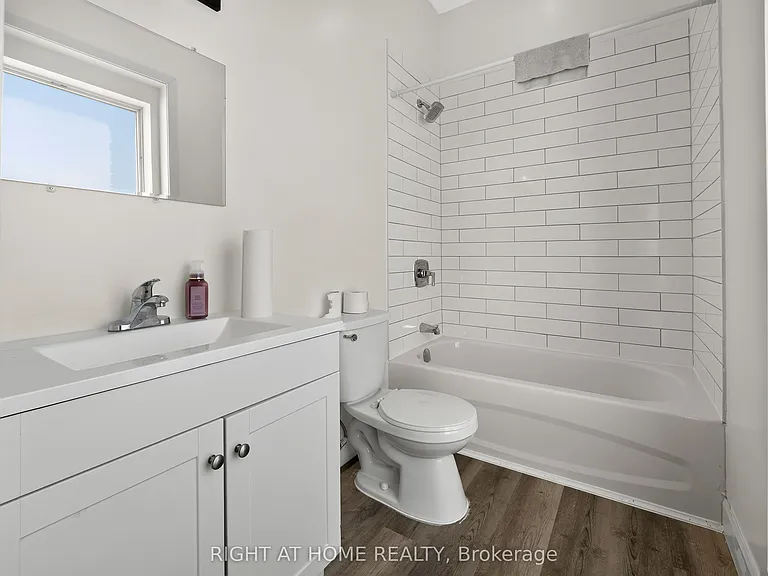 279 Darling St #2 — Photo 26