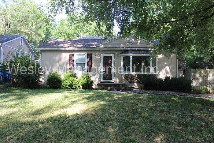 1st image of 608 Yoeke St