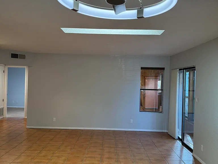 5516 Delhi St NE — Photo 9