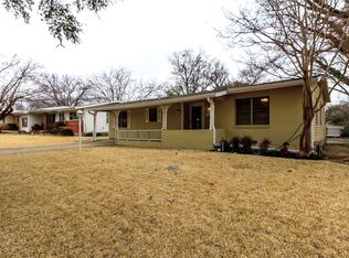 1214 Burleson St, Grand Prairie, TX 75050