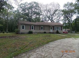 37 Pine Hill Ave, Johnston, RI 02919