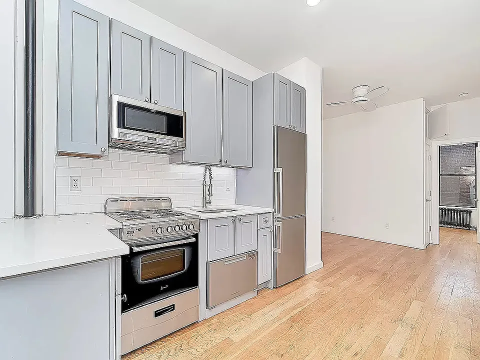 149 Norfolk St #5A