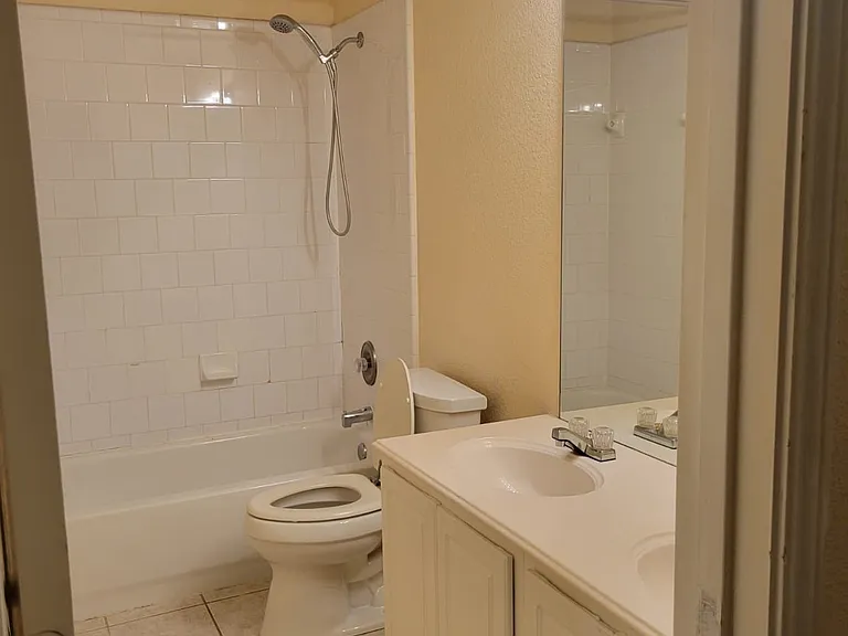 6105 Silverleaf Ln — Photo 21