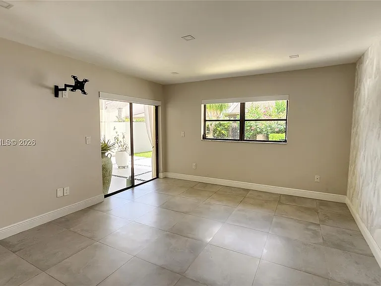 11425 SW 87th Ter — Photo 8
