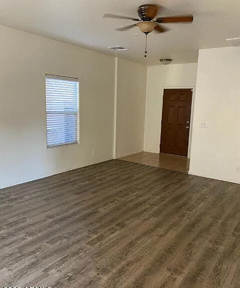 8777 W Dahlia Dr — Photo 4