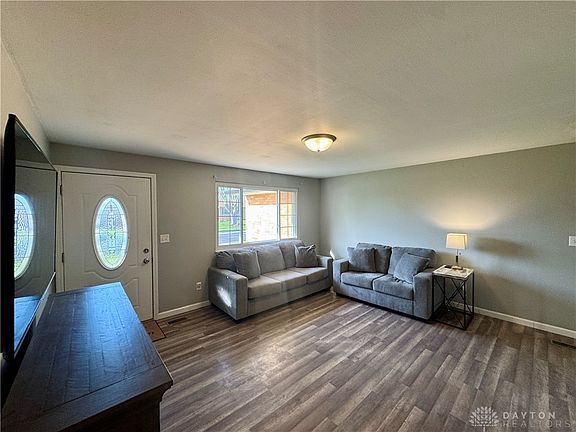 4th image of 7624 Remmick Ln