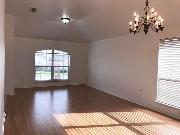 3rd image of 7716 Stonebank Ct