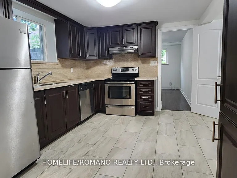 177 Robina Ave #C — Photo 6