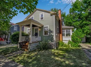 31 N Ellicott St, Williamsville, NY 14221