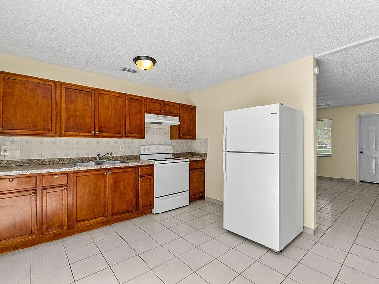 4863 Gulfstream Rd — Photo 9